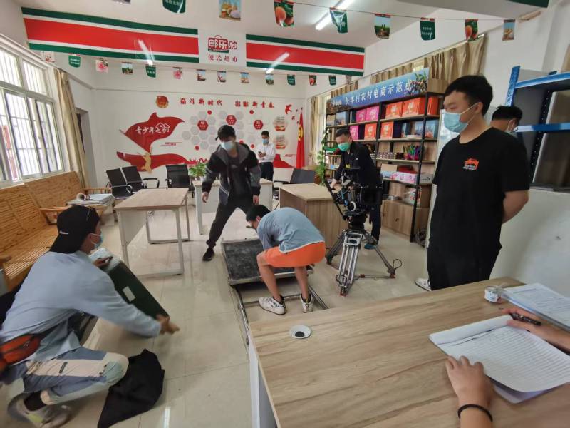 一支视频激活品牌生命力｜思明区产品视频拍摄公司的创意魔法秀